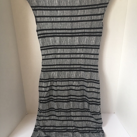 Sold💋Ann Taylor Loft Black & White Dress - Picture 3 of 3